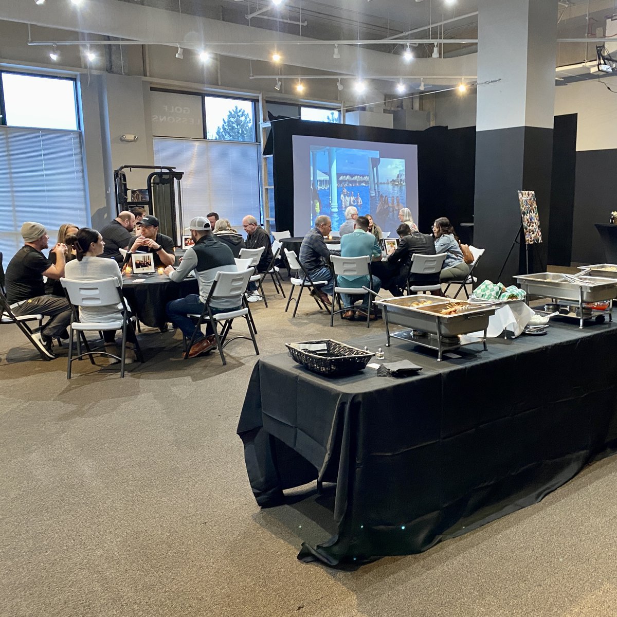 elevation_golf's tweet photo. Private Event Venue 🎉 | Staff Spotlight - Dr. Scott Fonda 👨‍⚕️| Golf Fitness Tip 💪🏋️‍♂️ - https://t.co/dW86kbSRUI https://t.co/QBWF6fssbZ