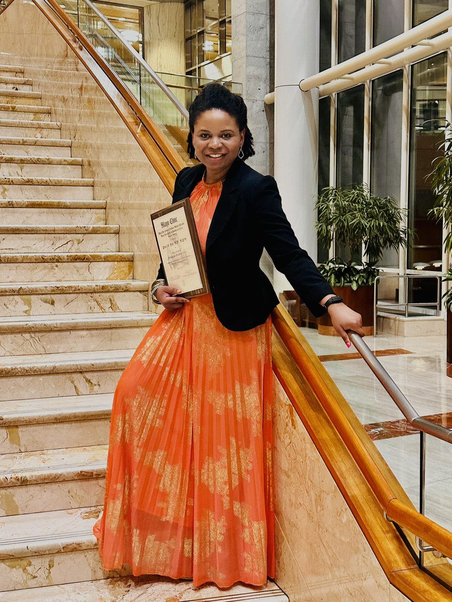 Peace N. Eneh, MD MPH (@peaceenehmd) on Twitter photo Get yourself PDs like mine <a href="/TimLongMD/">Timothy R. Long, MD, FASA</a> and Dr. Leal Segura!! 🙏🏽🙏🏽 Last night I was humbled to receive the <a href="/MayoClinic/">Mayo Clinic</a> Mayo Brothers Distinguished Fellowship Award. Words are not enough to describe how grateful I am for their support. <a href="/AnnieSadostyMD/">Annie T. Sadosty, M.D.</a> <a href="/MayoAnesthesia/">Mayo Clinic Department of Anesthesiology</a> <a href="/MayoAnesRes/">MayoAnesthesiaResMN</a> Get yourself PDs like mine <a href="/TimLongMD/">Timothy R. Long, MD, FASA</a> and Dr. Leal Segura!! 🙏🏽🙏🏽 Last night I was humbled to receive the <a href="/MayoClinic/">Mayo Clinic</a> Mayo Brothers Distinguished Fellowship Award. Words are not enough to describe how grateful I am for their support. <a href="/AnnieSadostyMD/">Annie T. Sadosty, M.D.</a> <a href="/MayoAnesthesia/">Mayo Clinic Department of Anesthesiology</a> <a href="/MayoAnesRes/">MayoAnesthesiaResMN</a>