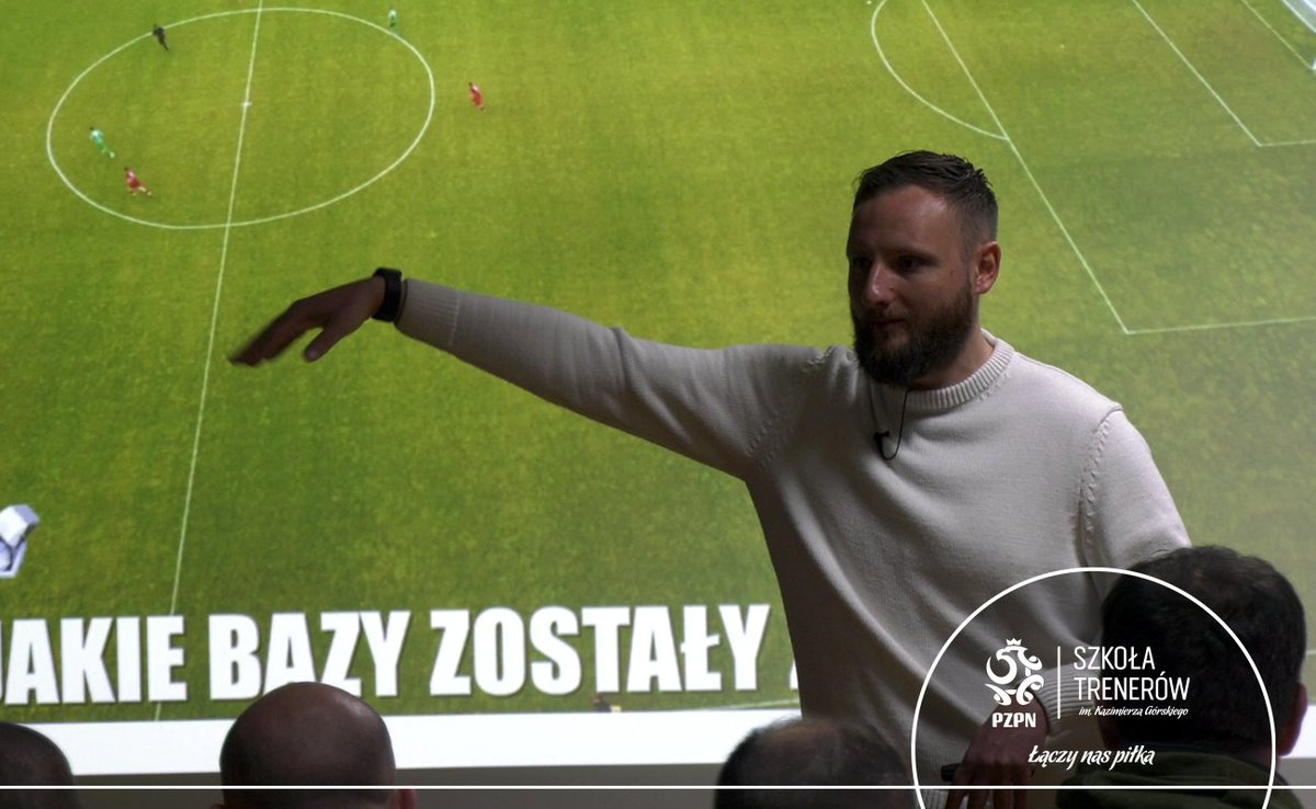 DanielWojtasz's tweet photo. 📷📷📷 V Sesja Kursu Trener Analityk w Białej Podlaskiej. 
Gościem specjalnym Antonio Gagliardi 📷 https://t.co/QktUBENfXl