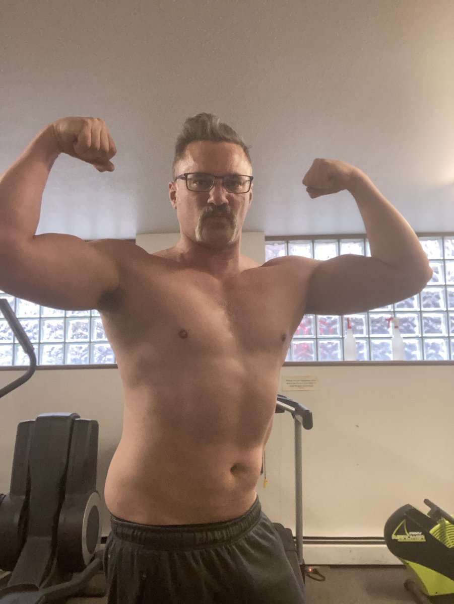 JoeKingReferee's tweet photo. Pumped for this weekend!!
#Joetivation #Motivation #KingsHour #PipesAndStripes #HealthIsWealth https://t.co/udpvTVPymp
