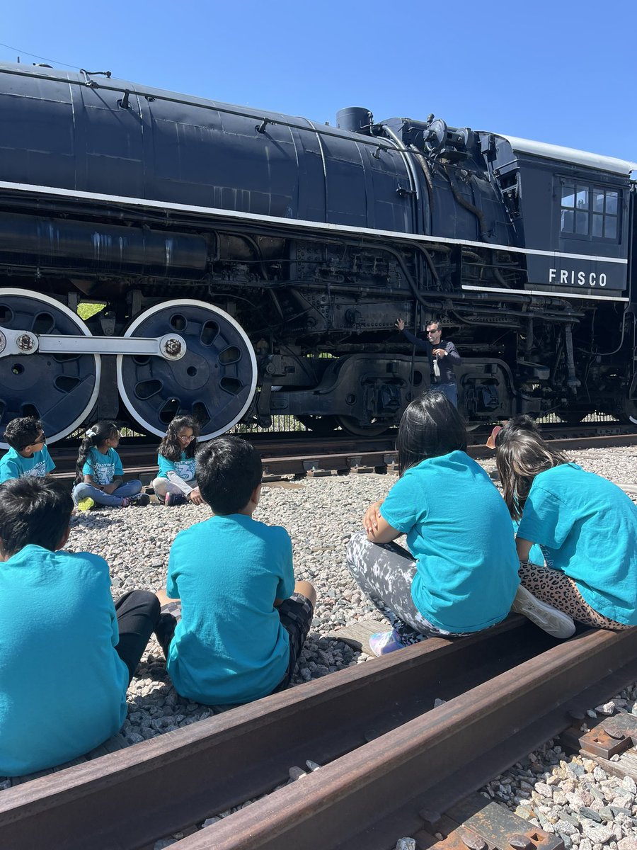 ThirdGriffin's tweet photo. Train Museum! @McSpeddenES https://t.co/SOWOUcnlsM
