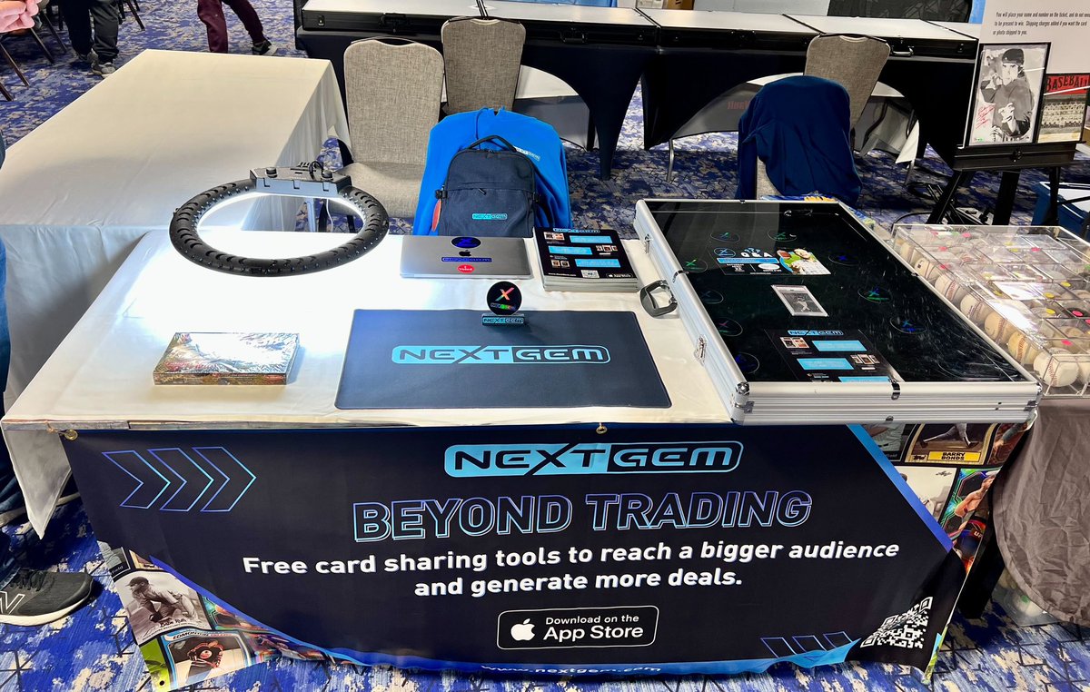 We’re proud to sponsor the Minnesota Card Show and support the card community! 🙌

Come see us at the Hyatt Regency Minneapolis this weekend. 

Win a pack of 1999 Metal Football when you scan 10 cards into NextGem 🔥