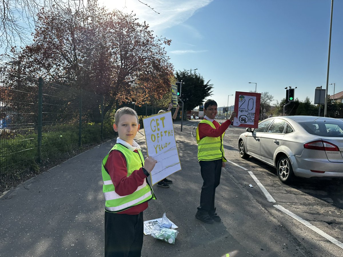 Our Rights Respecting group took action this morning to promote road safety around the campus. They took a stand against illegal parking and speeding. Well done everyone! #article3 #article6 #article23 #article12  @UNCRC @PSOSPerthKin @SustransScot