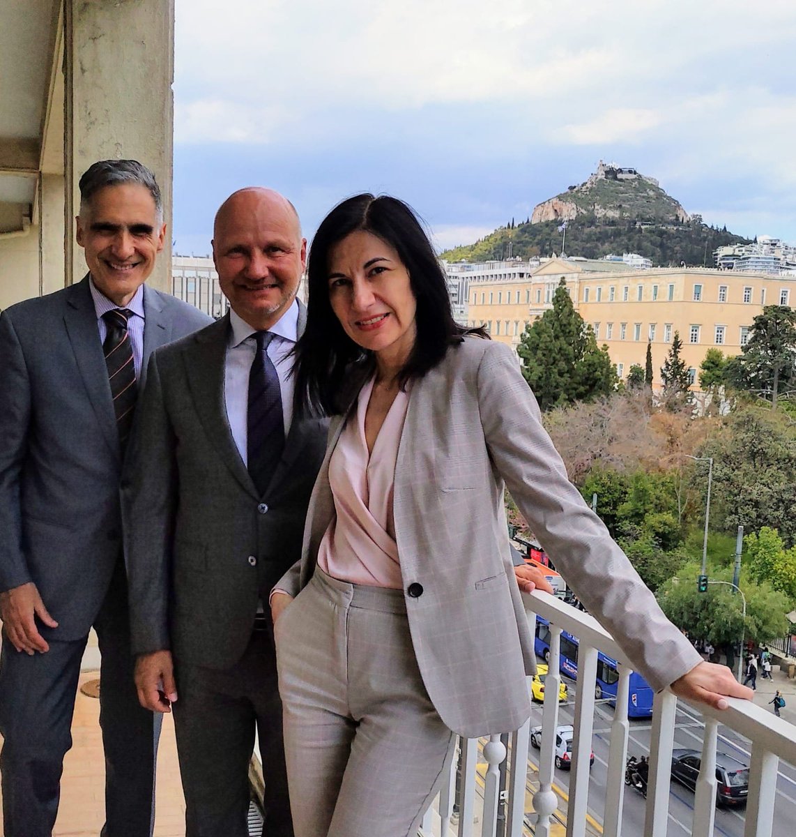 Πλαισιωμένη από τον Διπλωματικό Σύμβουλο του Υπουργού Τουρισμού, κ. <a href="/azemopoulos/">Dimitris Azemopoulos</a> είχα μια λίαν εποικοδομητική συνάντηση με τον Πρέσβυ της Φινλανδίας,κ. <a href="/GustafssonJari/">Jari Gustafsson</a>,με τoν οποίο διερευνήθηκαν οι τρόποι της περαιτέρω ενδυνάμωσης της συνεργασίας των δύο χωρώ στον τουρισμό.