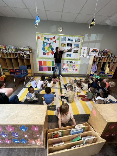 KimbleCompanies's tweet photo. New Adventures Early Learning &amp; Child Development Center Twinsburg
1h  · 
Thank you Kimble Companies for coming out today and teaching us about recycling ♻️👷‍♀️
Don’t forget tomorrow is Earth Day! 🌎 https://t.co/NapFRdIClU