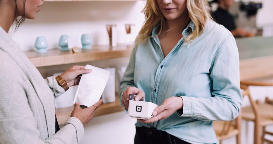 DevourNowBites's tweet photo. Wondering how to run a successful restaurant loyalty program?

▶ https://t.co/o23u8nBvN3

#restaurant #loyaltyprogram #loyaltyprograms #loyaltyrewards #rewardsprogram #rewards #customerloyalty https://t.co/uWlNa0VsOE