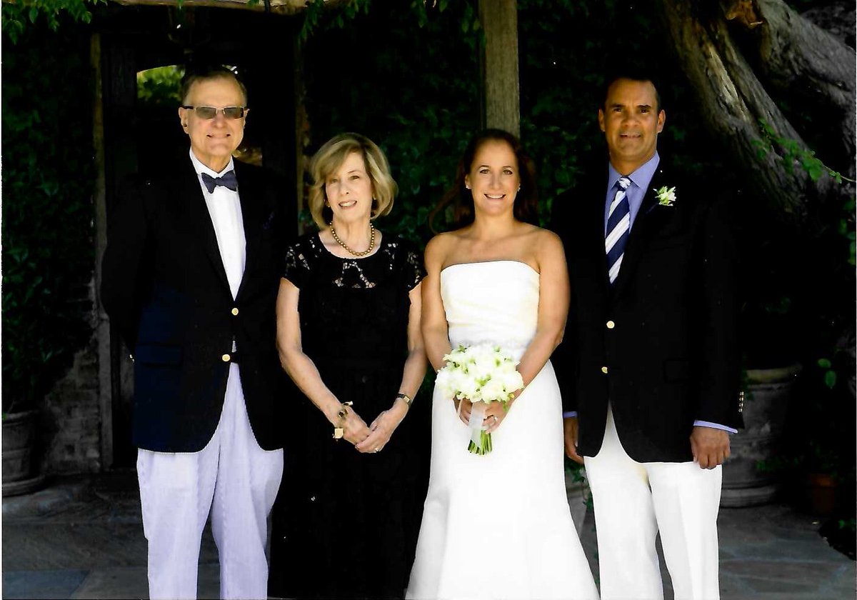 Laura Froelich ✈️🏈 tweet media