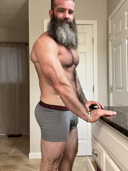 Starting to tone up ?? https://t.co/5EkfGMJMIx