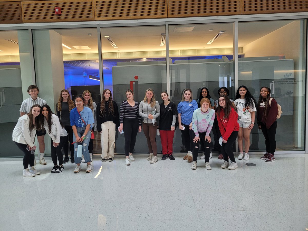 LHSHCA's tweet photo. Another group of HCA students at Brain Bootcamp offered by @JacobsInstitute learning about Vascular disease and endovascular devices and procedures.  Great presentation by @hmcampbell1 as always. Can't wait to be back next year. https://t.co/Zq2cvl0ipk