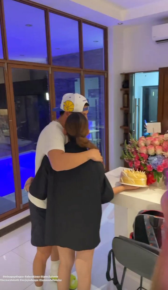 JulieAlvarez's tweet photo. "I love you beh @iamr2alonte" - @iamAndalioLoisa yiieeeh!

Kinikilig na ko sa #loinie kinikilig pa ko kay @bernardokath hehe!😍

LOISA DazzlingAt24 
#LOISABenteKwatro 
#LoisaAndalio https://t.co/iDYCvU51Fy