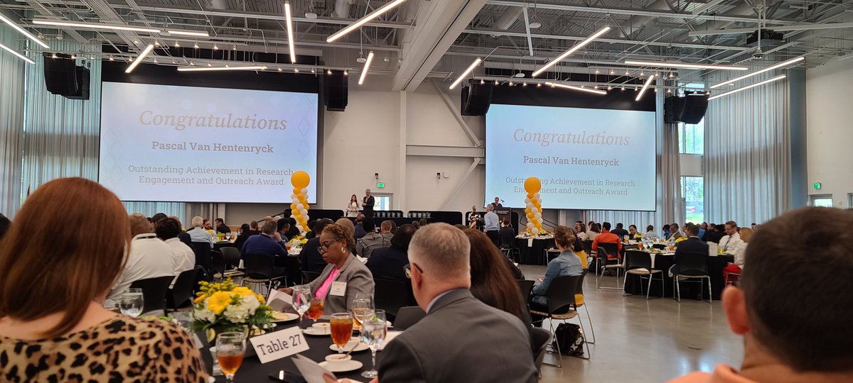 Vahid Eghbal Akhlaghi tweet media