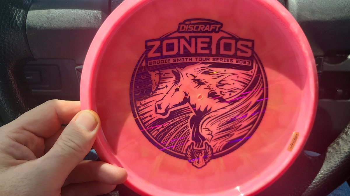 CamMac_7's tweet photo. Told the wife I'm just looking and I'm not buying discs for a while...oops @Brodiesmith21 #discgolf https://t.co/JB1xueVjt1