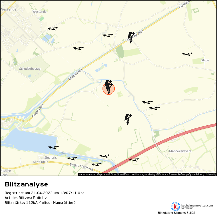 MeteoWard's tweet photo. Om 18u07 was er een positieve blikseminslag (CG+) tussen #Nieuwpoort &amp; #Slijpe (#Middelkerke) en had een vermogen van 112 kA (112.000 ampère). Die zal in de buurt goed gerommeld hebben.
© Kachelmannwetter
#onweer https://t.co/jBV6S04K4I