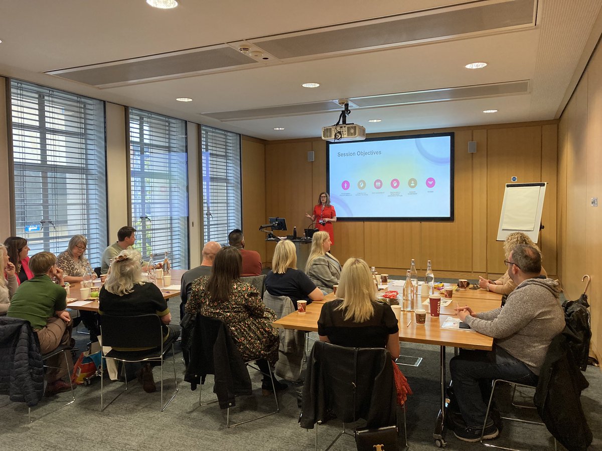 A great last day at @TeamNUH spending time working on our leadership skills and team development with the support or <a href="/angelaenright7/">Angela Enright</a> and <a href="/NBS_NTU/">Nottingham Business School</a>