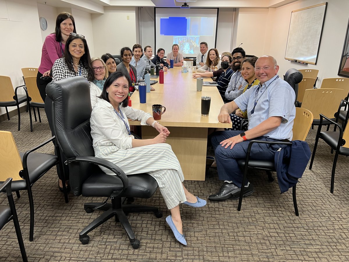JHRheumFellows's tweet photo. It's that time of the year for #roundtable discussions with our faculty from different specialty centers.
So helpful to get expert advice about diagnosis and treatment in an informal way. Today we kick off with the #ArthritisCenter!
#RA
#DifficultCases
#RheumFellows https://t.co/hREHCwupct
