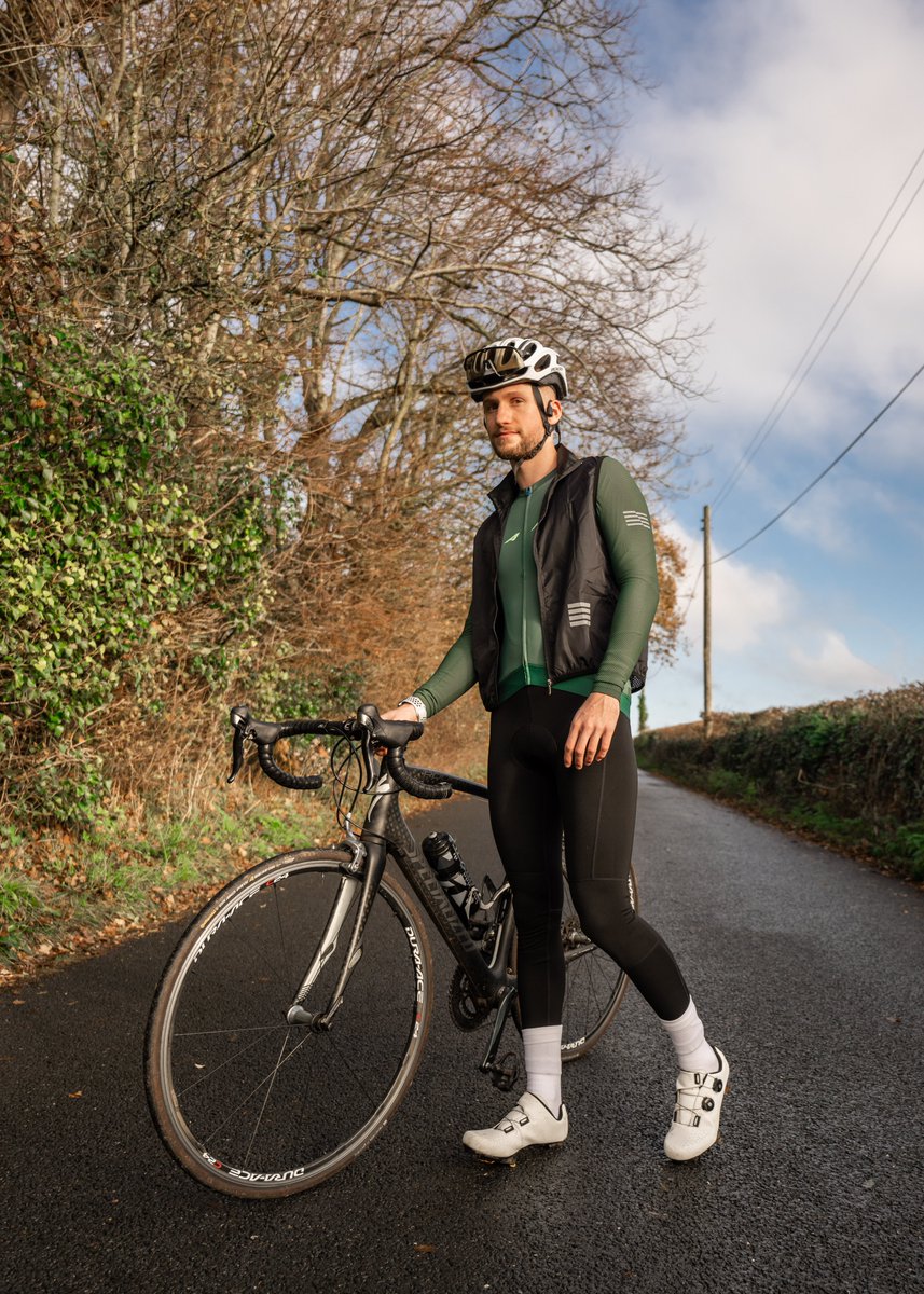 Klatre_Official's tweet photo. Experience the ultimate cycling adventure with Klatre bone conduction headphones! 🚴‍♀️🎧
Listen to your favorite tunes 🎶while keeping your ears open to the surroundings.
These headphones use innovative technology that transmits sound through your cheekbones, ensuring maximum safety on the road. Lightweight, sweat-proof, and comfortable - Klatre headphones are perfect for all-day rides.👌🏼
Grab your Klatre headphones now and take your cycling experience to the next level! 🚴‍♂️
🎧: https://t.co/4ZRg1mpAZe
📷: @aj.velo (IG)

#Klatre #headphones #cyclinglife #cycling #safetyfirst 🚴‍♀️🎶