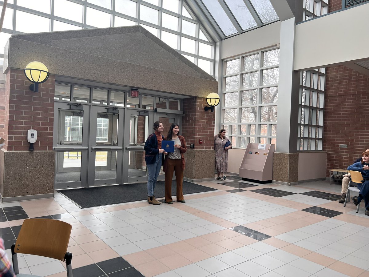 Congratulations to <a href="/Lone_badger/">Jessica Speiser</a> for winning the best M.S wildlife grad student award <a href="/AECheeseman/">Amanda Cheeseman</a> 🎖️🏆 #proudlabmate #theCheesemanLab #NRM #SDSU