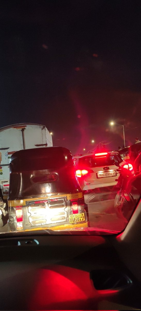 harshvora97's tweet photo. Stuck at this place since last 30 mins. We are on Air India Road and going towards L.B.S. Road.

@MTPHereToHelp @MumbaiPolice https://t.co/C5ZZtQoc3z