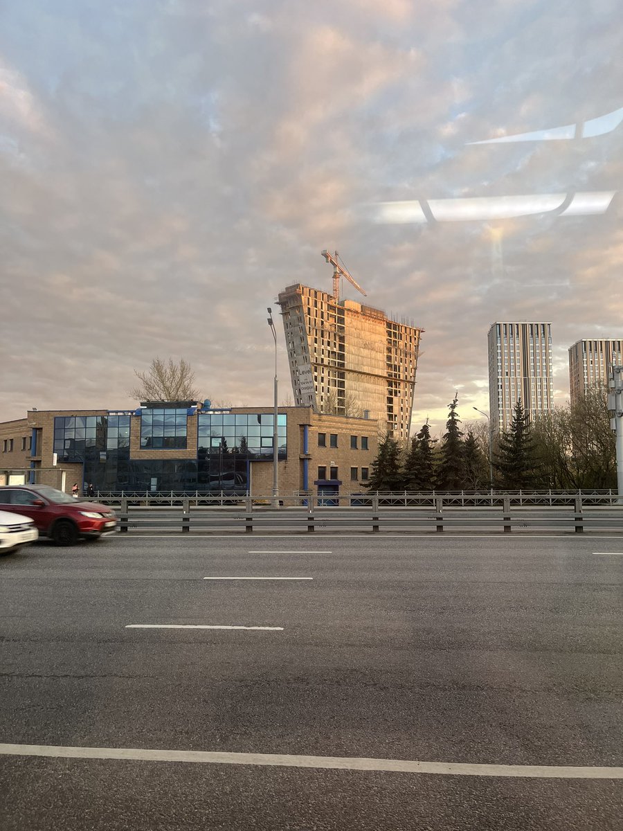 tkach595's tweet image. Сначала показалось, а потом как 
не показалось’) #москва #тушино