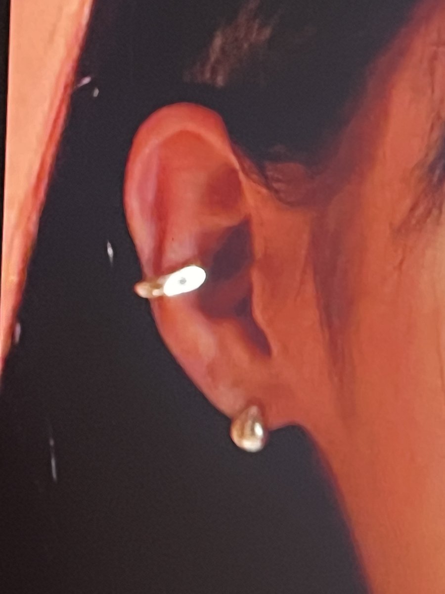 illi_nea18549's tweet photo. @yywenwen1 문종업 최이현 사귐ㅇㅇ 환승연애 그래서 퇴소한거ㅇㅇ
커플 이어커프도 하고다님 https://t.co/BabaoLuNW7