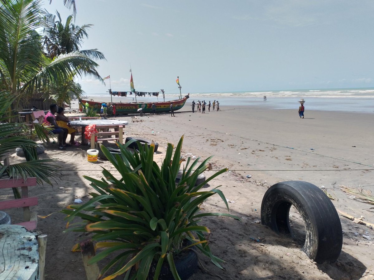 Thanks to the Esiama Anglican Basic Junior High School who's #CoastSnap photos give me a sneak peek into daily life on the  coastline of Ghana