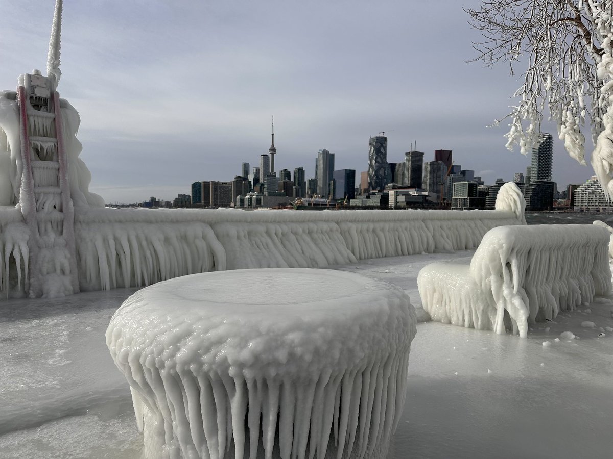 RecursionPharma's tweet photo. Ahead of #EarthDay tomorrow, we want to celebrate the beautiful places we’ve chosen to build our business: #SLC, #Toronto, the #BayArea & #Montreal.
Photos by #Recursionauts 🌎 https://t.co/uhm3uiz3rT