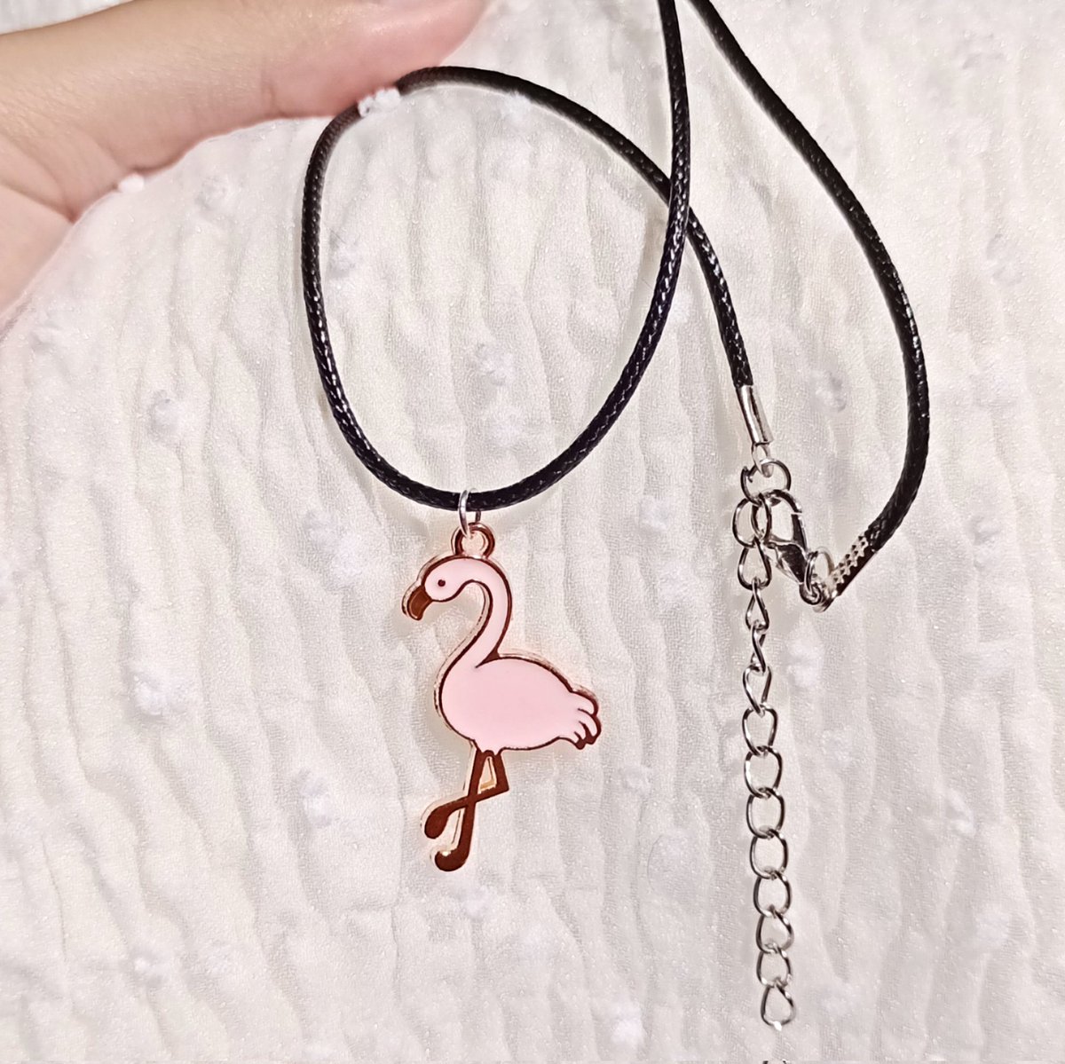 AndromedaHcs's tweet photo. Saiu FINALMENTE o colarzinho do Rubens pra quem faz Cosplay ou pra usar normalmente 🙏🙏
#OrdemParanormal #Calamidade #Desconjuracao https://t.co/Hf4kFGxdh5