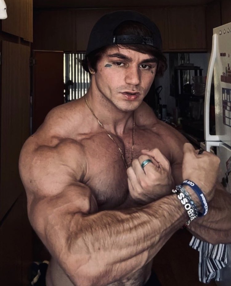 pkfeetking's tweet image. Breaking out the heavy weaponry

RT if you'd wanna feel them