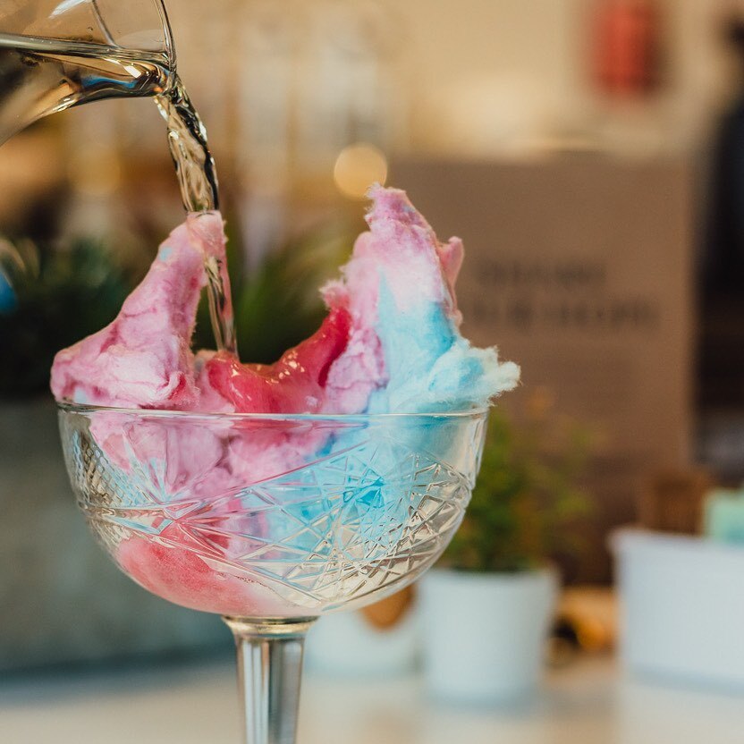 🦄 Just when you thought brunch couldn't get any more magical...enter our Unicorn Mimosa! 🌈 Whether it's a girls' brunch or a romantic morning with your loved one, nothing beats sipping on this whimsical drink! 🥂 ✨ instagr.am/p/CrTfMhMuQle/