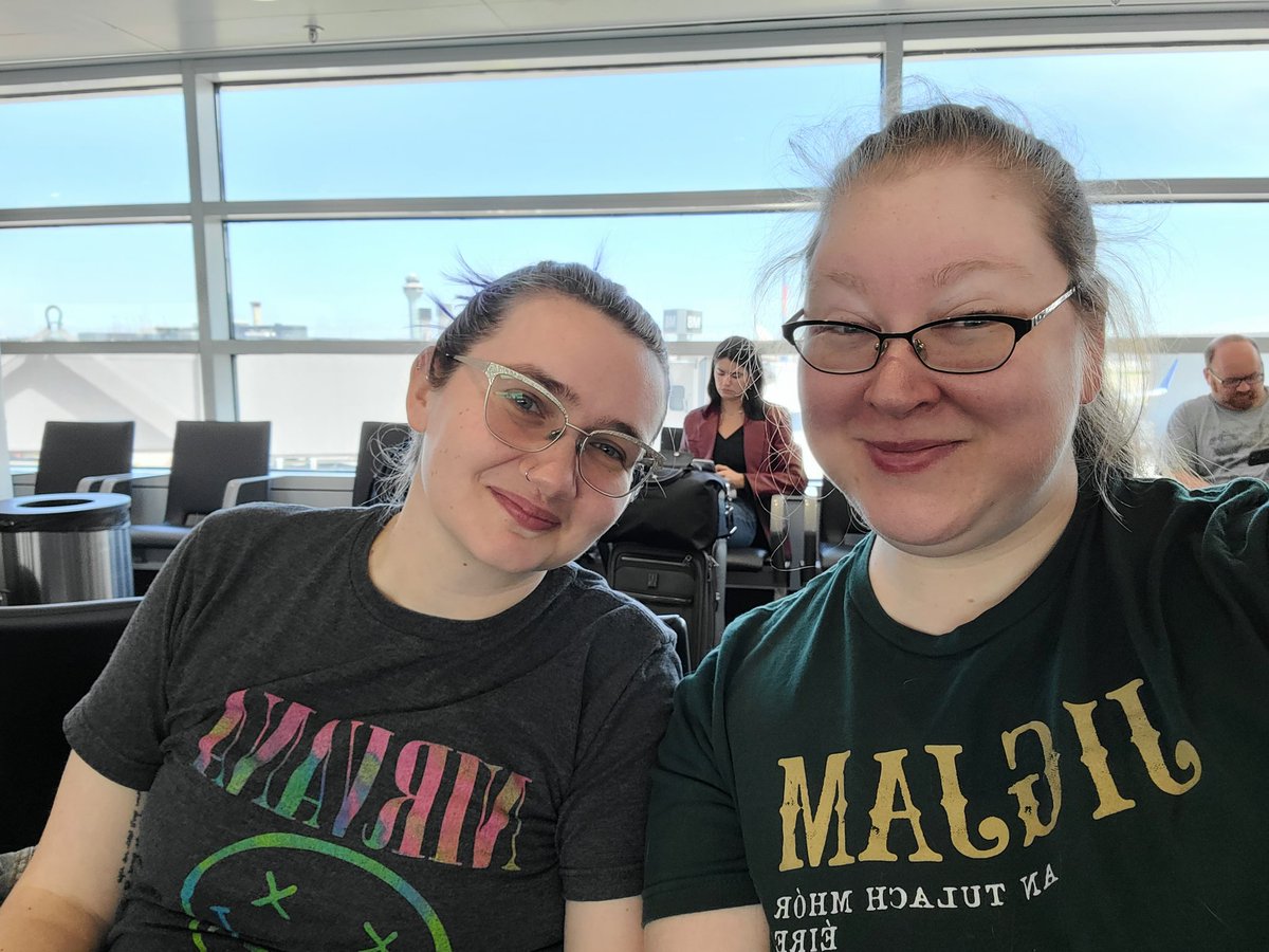 drunken_library's tweet photo. TDL is NYC bound!
Y'all want a vlog, or what? π
#TDLAttendstheTale #SweeneyTodd #AttendtheTale #Broadway #NYC #TDLBroadway #TheDrunkenLibrary #ReadResponsibly https://t.co/V01J8URZC6