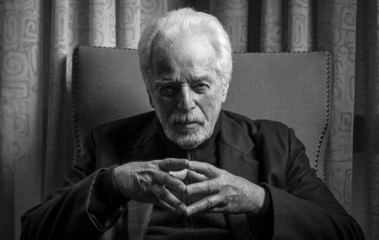 “Le cose sono come sono.
Soffriamo perché le avevamo immaginate diversamente.”
Alejandro Jodorowsky