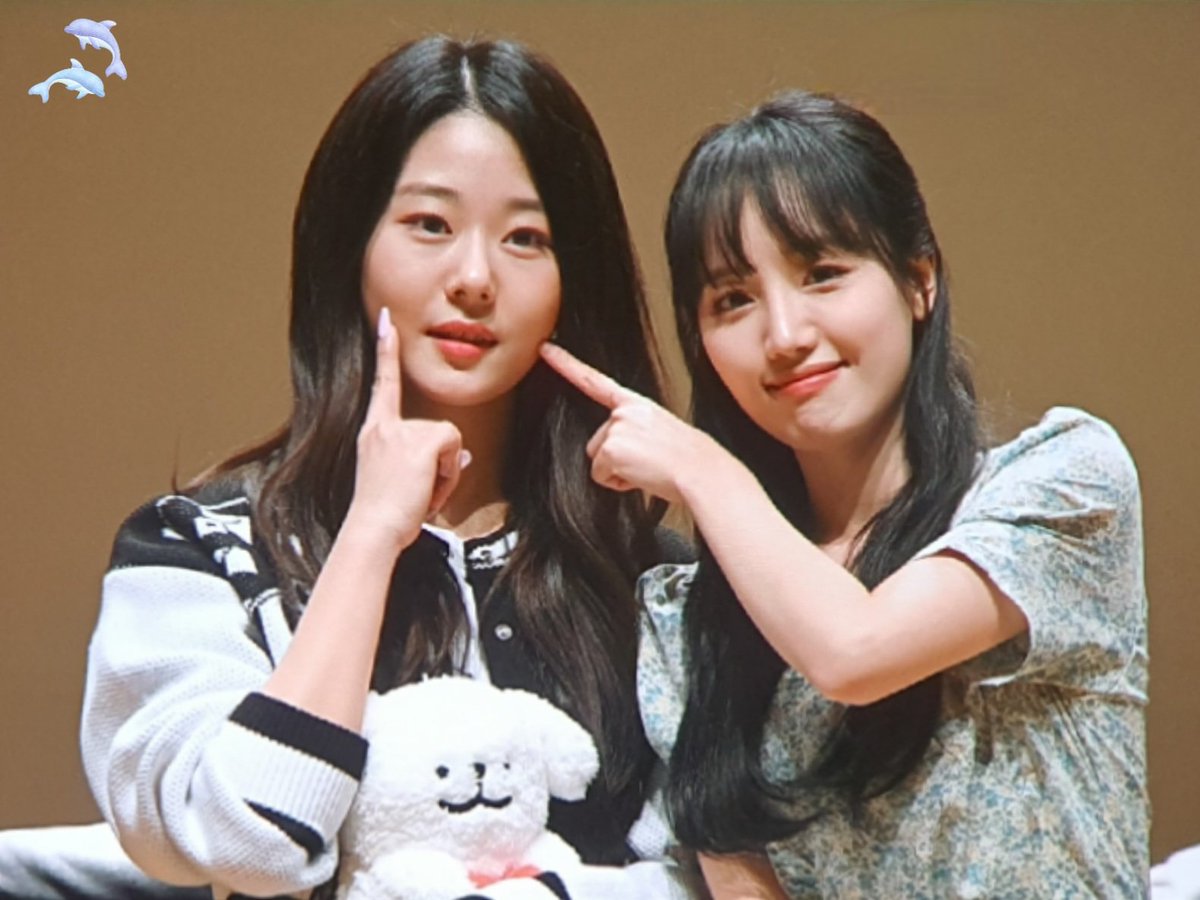 ChaeLo__'s tweet image. 230421 프리뷰
사랑이 넘치는 박자매🥰💕

@cherrybullet 
#체리블렛 #CherryBullet #박채린 #박해윤 #채린 #해윤 #CHAERIN #HAEYOON