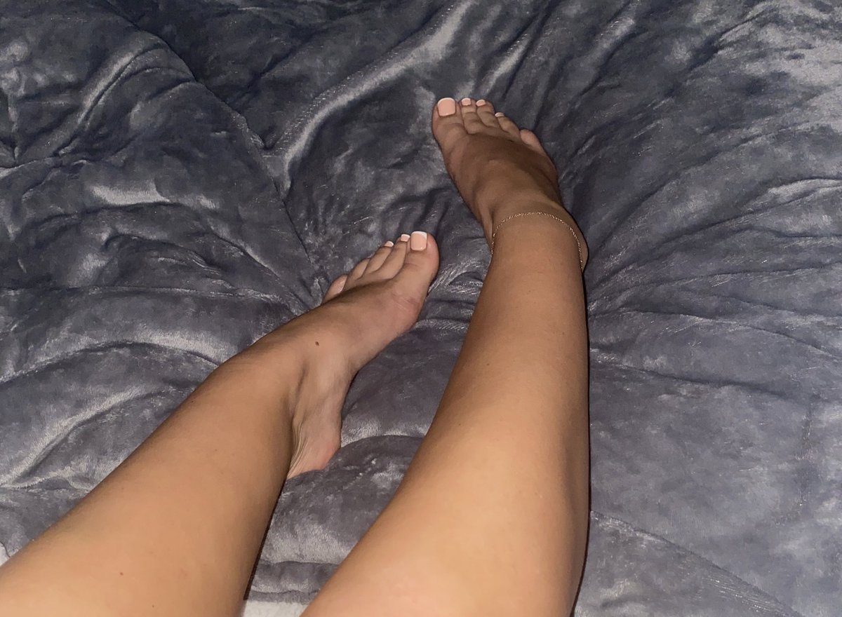 Goddess Emily 👑 tweet media