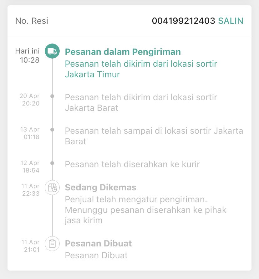 Vichachaa's tweet photo. Ga maksud untuk menjatuhkan, tapi kayak kesel aja gitu loh. Ini bukan barang kecil yang gampang keselip &amp; barangnya cukup besar + berat, masa hilang? Tolong lah lebih profesional lagi. Tadi mau CO ulang, eh barangnya udah sold. Kalo udah begini, gimana coba? 😤 https://t.co/zwoSukryzI