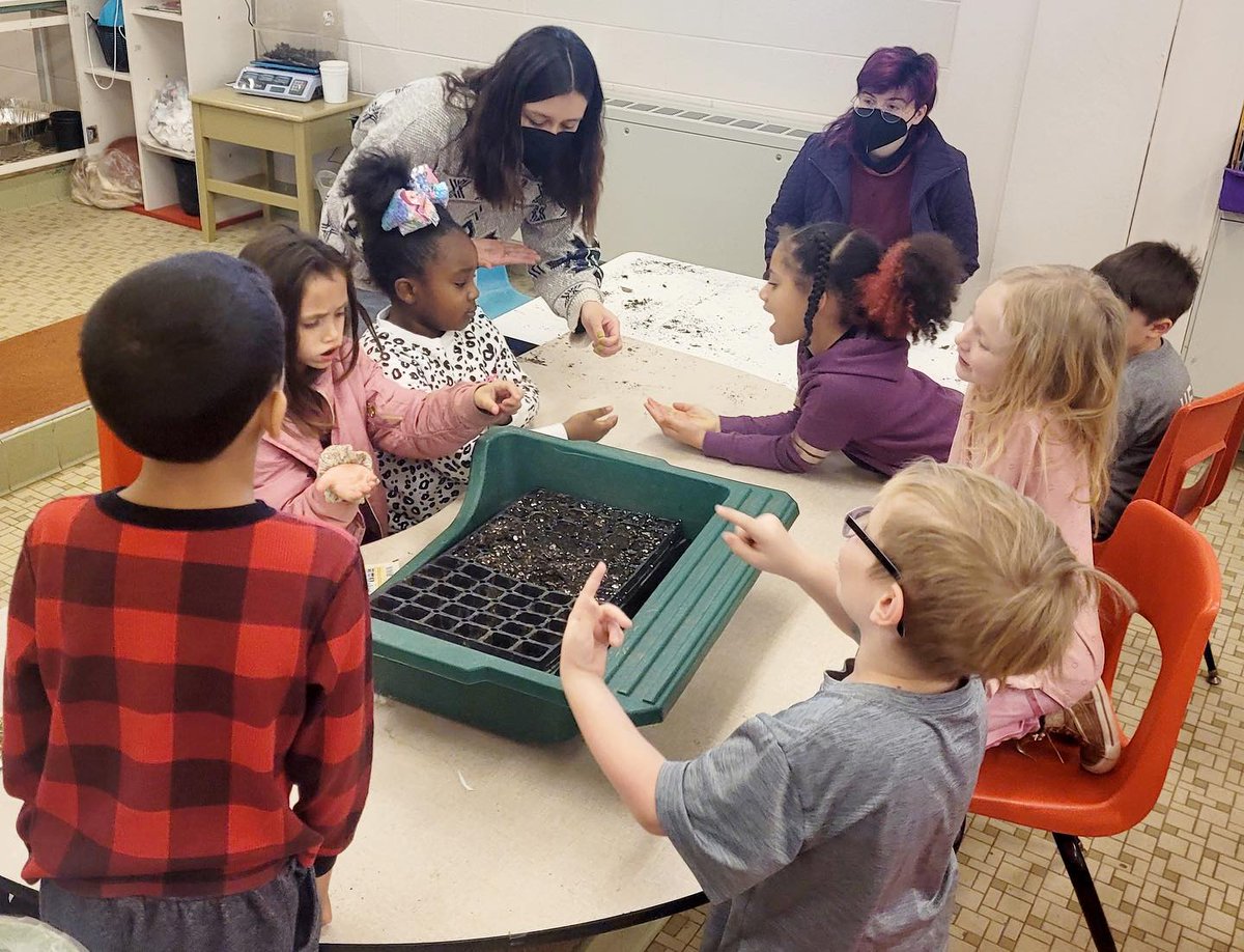 AVLCitySchools's tweet photo. Students at Hall Fletcher Elementary had a great time making salsa and planting potatoes as part of the FEAST program.
#theHFEdifference
#ACSCougarPride https://t.co/CbBmnmBDO2