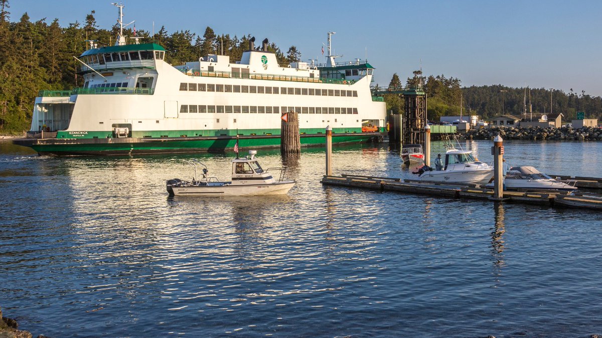 WAStatePks's tweet photo. Boaters, here’s the line on #FortCasey Keystone Boat Launch: the ramp opens this weekend! The floating dock comes in late May. To use the ramp now, please be able to launch without floats. Parking will be limited. For updates: https://t.co/PKP7x7rBbE https://t.co/dzt6PNbrNk