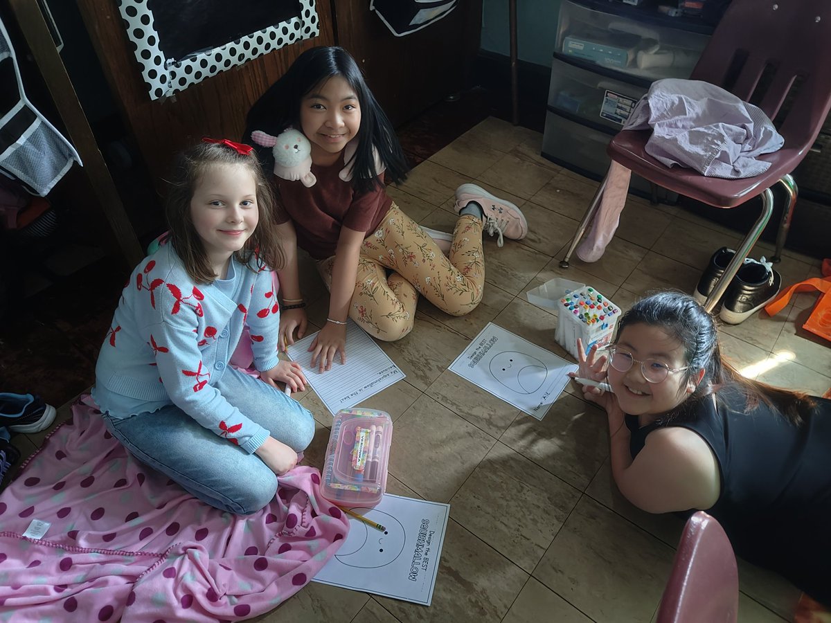 SACAELASS345's tweet photo. Welcome to Camp Read-a-lot!! https://t.co/4OTw6ybcGu