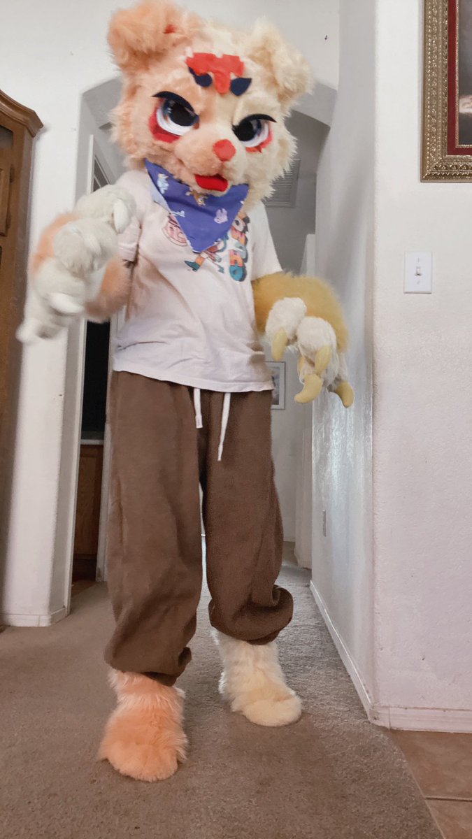 ssproutmole's tweet photo. it’s #FursuitFriday https://t.co/IbWC6hX8c7