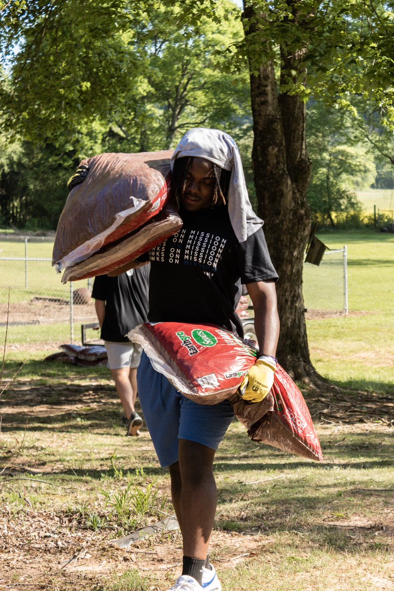 Shorter Hawks Football tweet media