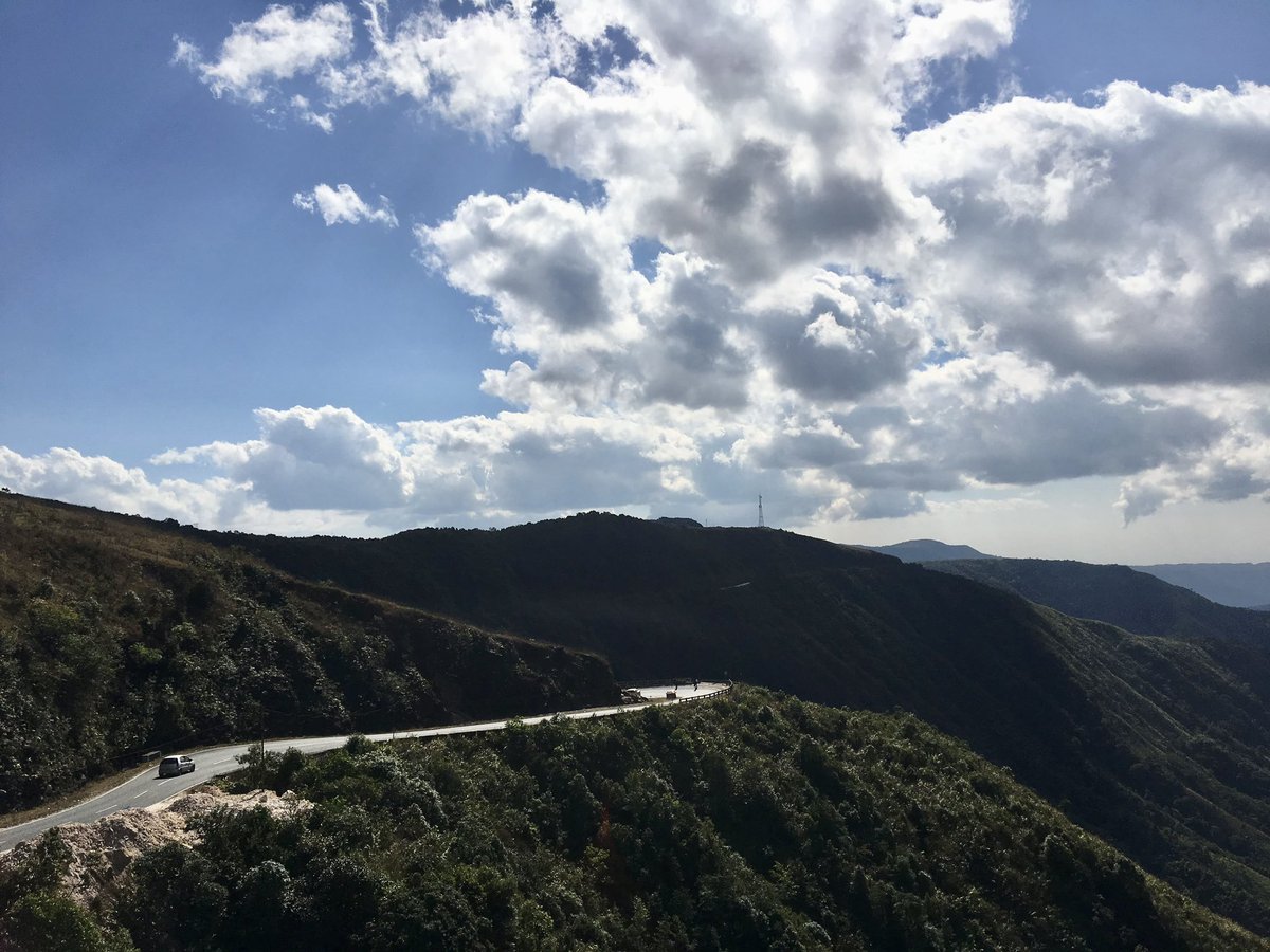9_t_8's tweet photo. #CloudTwitter 🤷♂️ https://t.co/64JCv5Fgdy