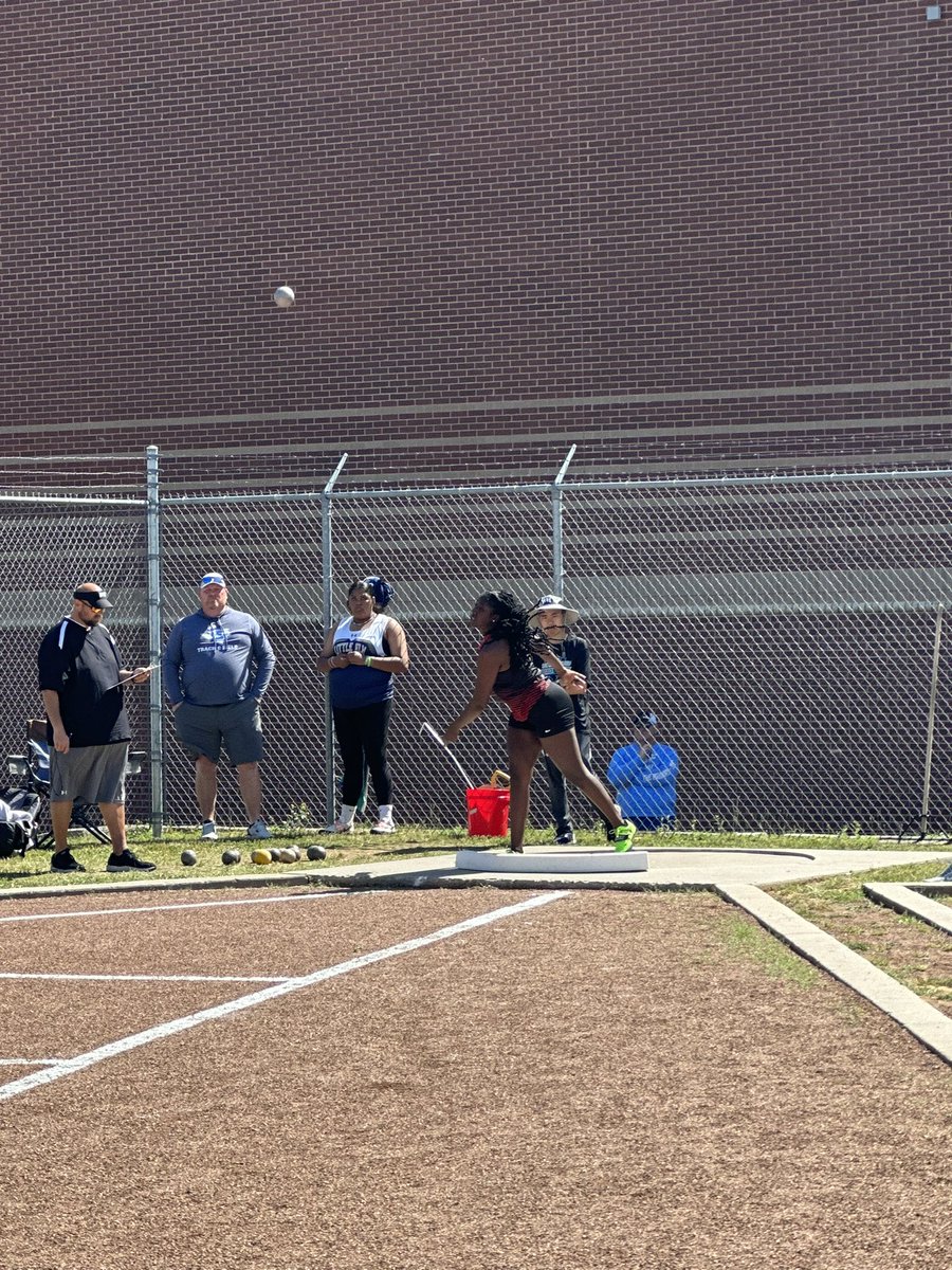 BroncoDistance's tweet photo. Congratulations to Enya Thompson for finishing 5th today in shot at the area track meet!  @CSOSUAVE17 @DentonISDSports https://t.co/amBELGxVEf