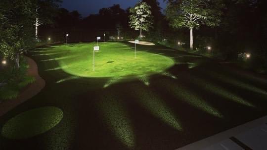 Golf4Home's tweet photo. Night Golf 💡👇

We offer a full bespoke package for all our putting greens.

If you would like a installation for then give us a call or email at sales@golf4home.com
https://t.co/yKhm0Ah9hz

#puttinggreen #putting #golf #nightgolf #lights #golf4home https://t.co/lwKQjne1t0