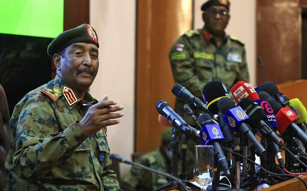 #Sudan’s army has said it agreed to a three-day truce starting to enable the Sudanese people to celebrate the Muslim festival of #EidUlFitr ending the holy month of #Ramadan1444.