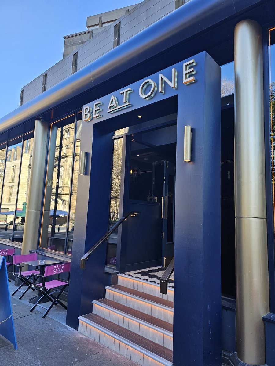 NEWCASTLECITYU1's tweet image. Welcome to bar 248. Be at One Newcastle. Formerly the long bar. Walked over looked empty with the dark windows walked in Happy Hour banging 241 cocktails. Thursday 5pm. Some good tunes £9 for the cocktails #allthebars #nufc #central #gatesheadfc #followbackfriday