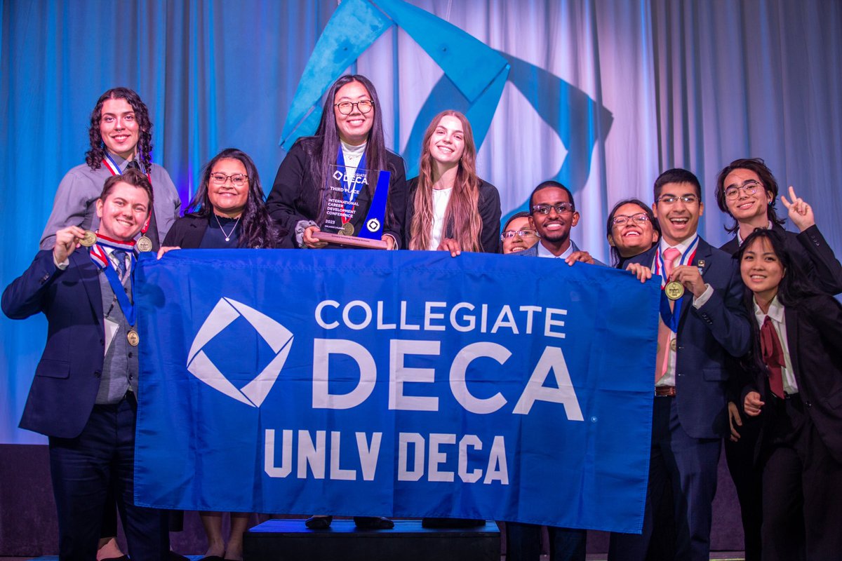 UNLVDECA's tweet photo. This week our chapter attended ICDC at Orlando, FL. Congratulations to all our members who competed and special thanks to the collegiate chapters whom we made members with! See you next year! #collegiatedeca #getthedge #cdecaicdc #deca https://t.co/f9xv3xpwAg