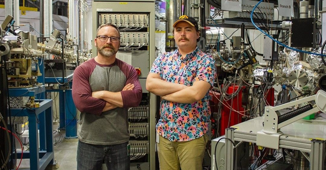 #OnTheBeamlines: Researchers Scott Daly & Joshua Zgrabik @uiowachem used our #VLSPGM beamline to determine if metal borohydride complexes can be used to separate different metals found in spent fuel without the use of harsh solvents. @uiowa
More: bit.ly/41mMz0M
