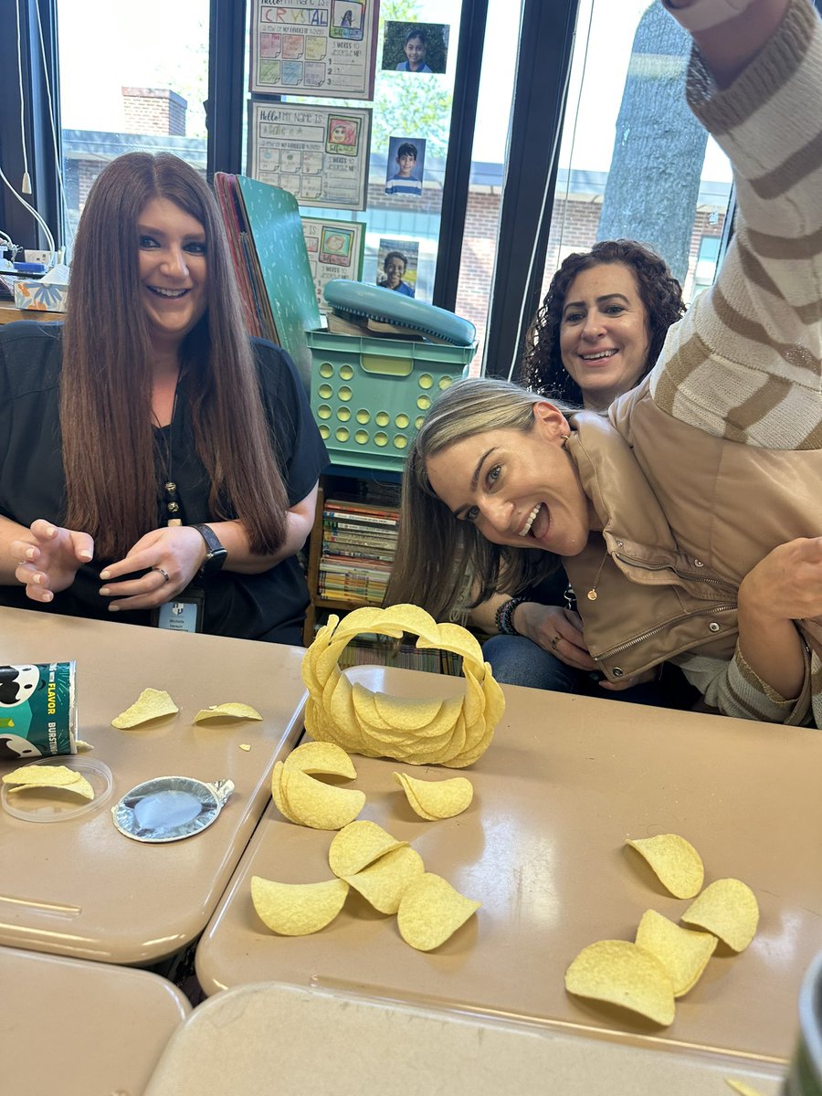 MsZubovicsClass's tweet photo. Facilitating collaboration and critical thinking skills for a fun day of professional learning! #HerricksPOG @HerricksSchools @SearingtownK5 https://t.co/HeVrUpHydz