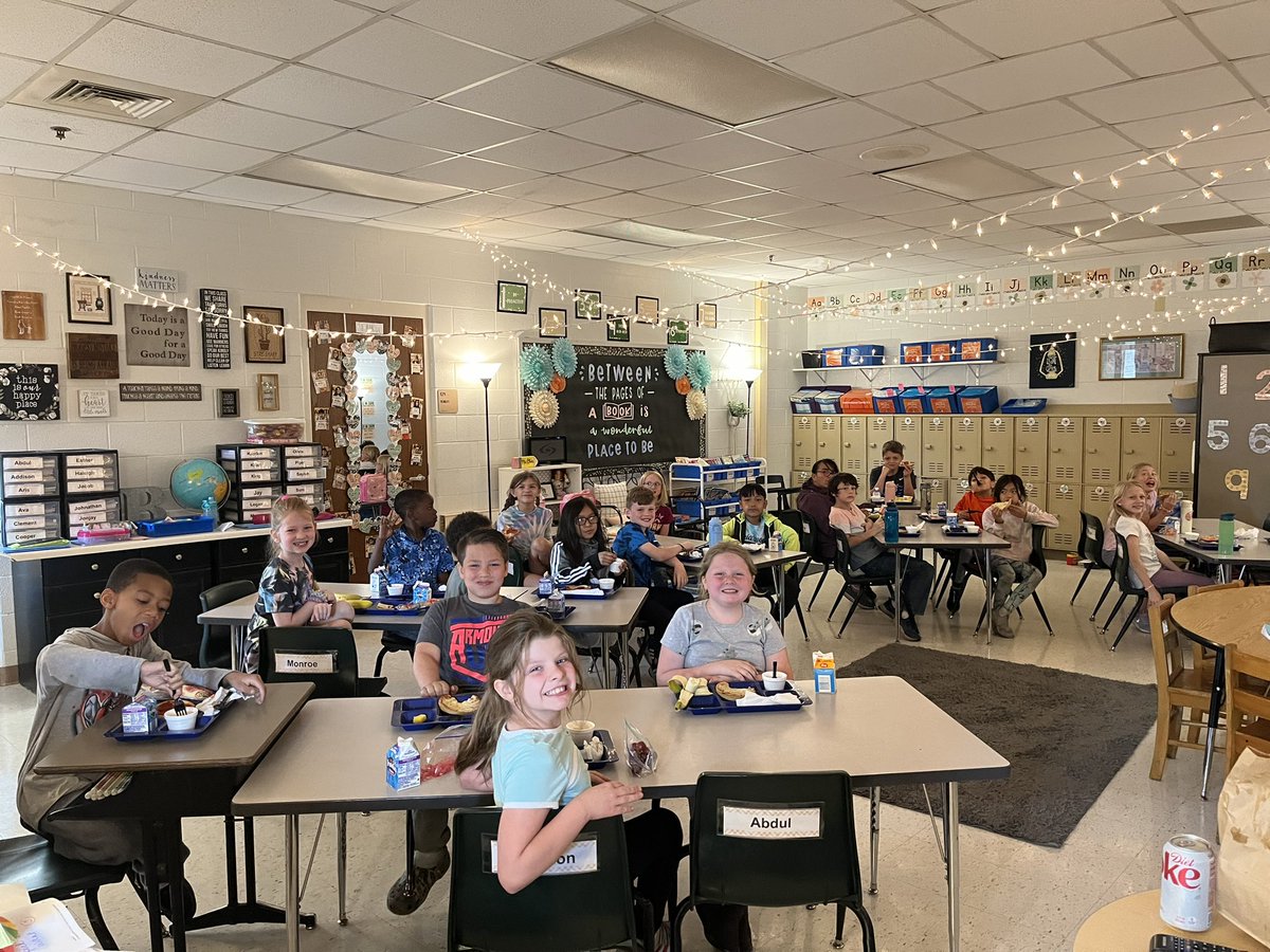 blair_class's tweet photo. My amazing second graders showed tremendous growth on FastBridge assessments this year! We celebrated with lunch in our room!🎉
@BriarwoodES 
#BRIGHTatBriarwood 
#MyClassROCKS https://t.co/55eZ2ryVHK