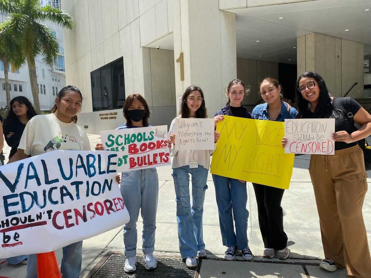 WPTV's tweet photo. #NEW: Students at School for Advanced Studies in Miami-Dade County hold walkout over Florida's education policies. Courtesy: Melanie Mahmoodi https://t.co/JeskMmpyW2 https://t.co/QZCBAz0ubK