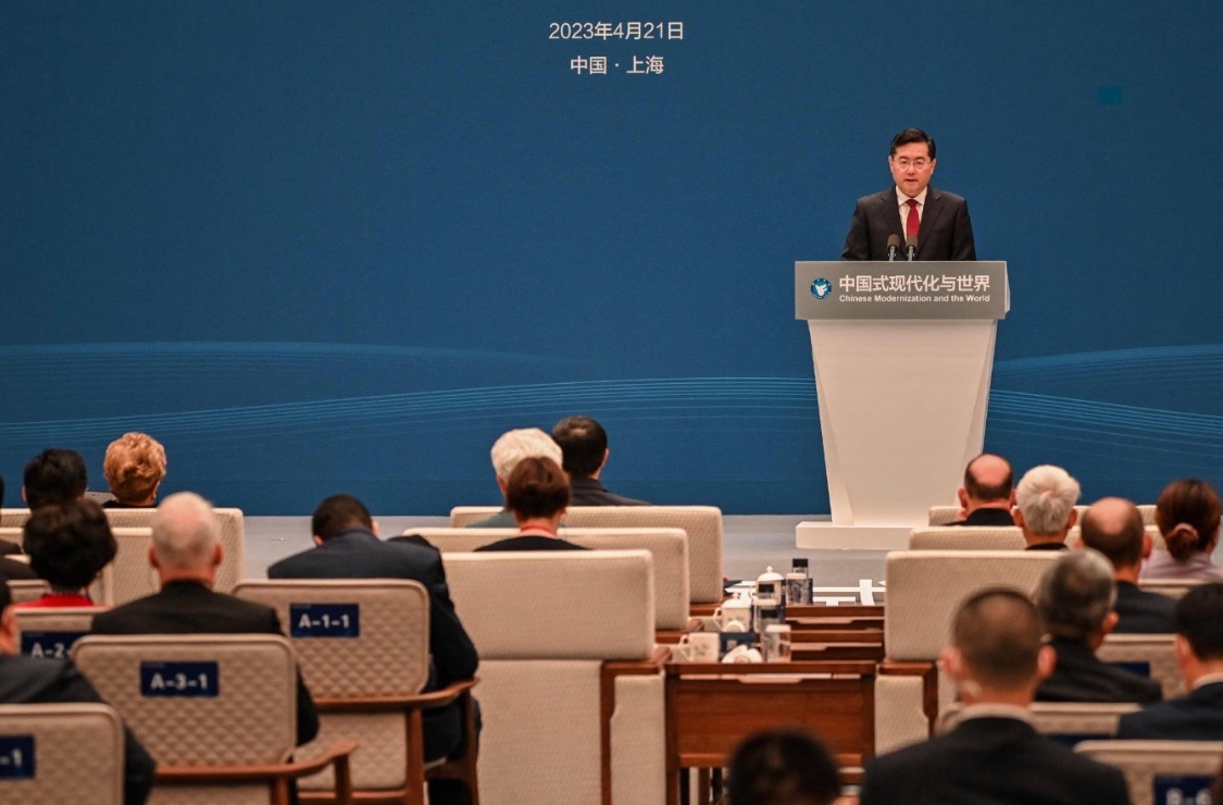 ChinaEmbEsp's tweet photo. El ministro de Relaciones Exteriores 🇨🇳, Qin Gang, ha intervenido en la ceremonia de apertura del Foro de #Lanting sobre Modernización de 🇨🇳 y del Mundo en #Shanghai. El camino de 🇨🇳 hacia la modernización daría fuerte impulso a la recuperación económica global. #BRICS https://t.co/nra9eEqy1n